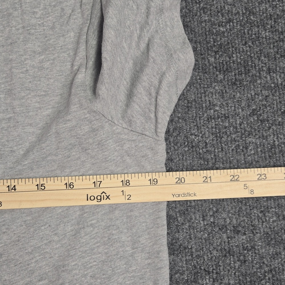 Abercrombie & Fitch T-Shirt Men M Muscle Gray V-Neck Moose Logo Vintage Y2K Tee - Picture 4 of 7